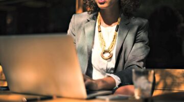 How To Sell Items On Amazon And Make Extra Cash: 5 Easy Ways To Become A Successful Amazon Seller